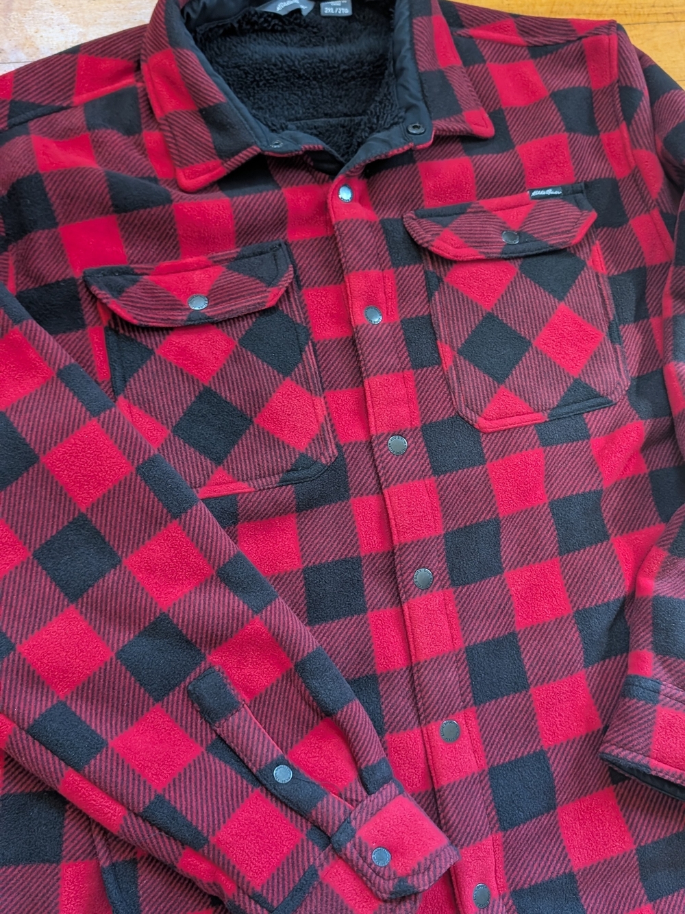 Eddie Bauer XXL Red and Black Buffalo Plaid Shirt Jacket, Very warm & Cozy